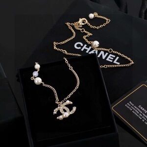 Chanel Gold and Pearl Necklace
